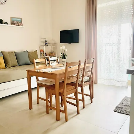 Apartment Onde Dell'etna 12 *